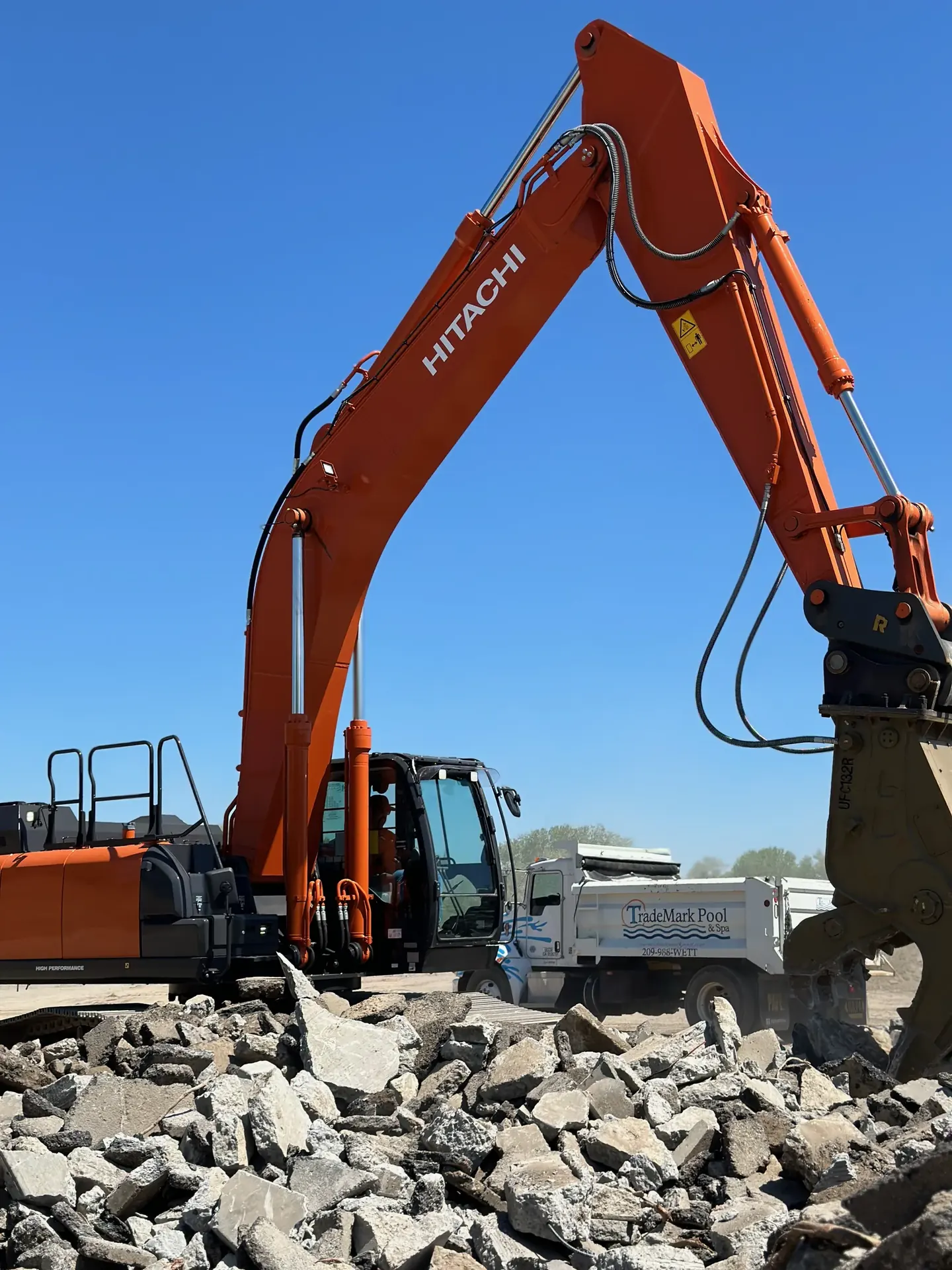 Hitachi LANDCROS Large Excavators