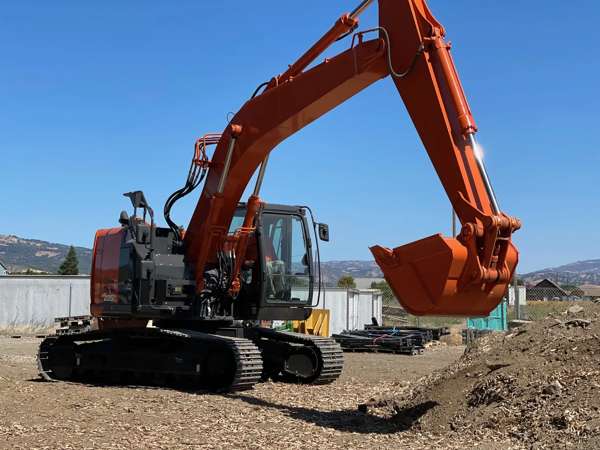 Hitachi LANDCROS Medium Excavators