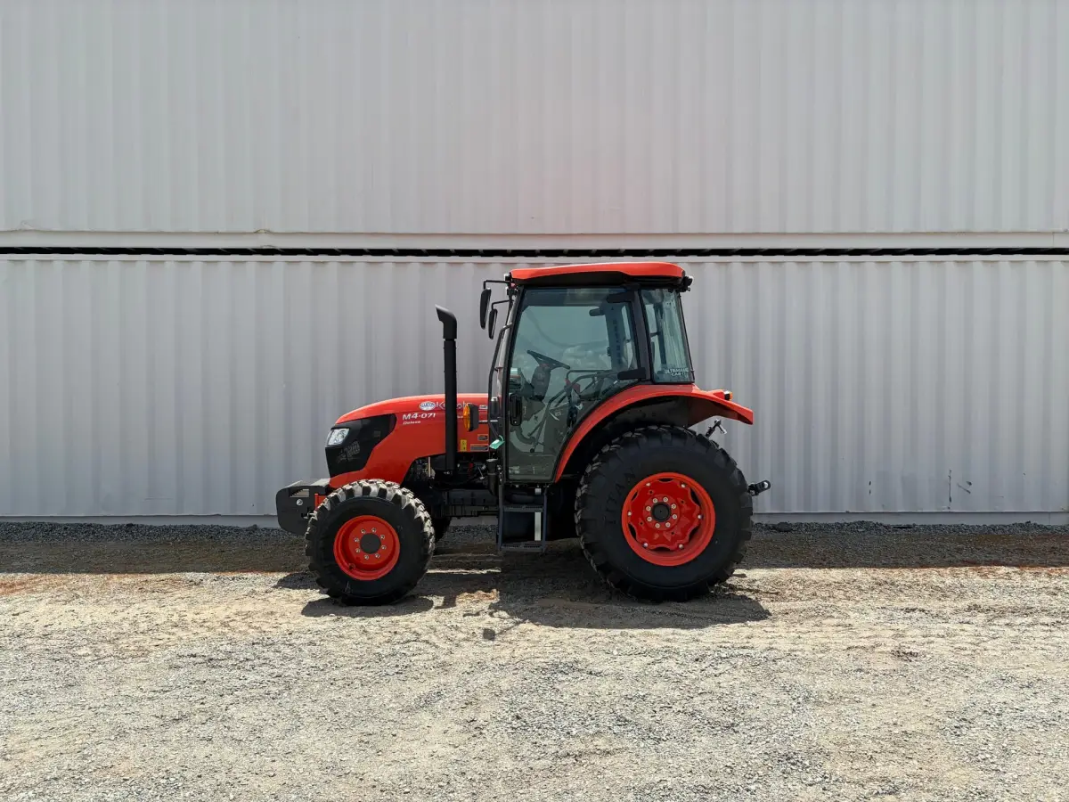 Actual stock photo of Kubota M4D-071HDC12, stock 023486