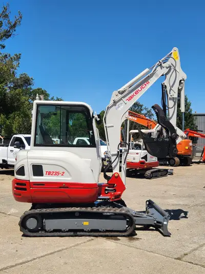 Actual stock photo of Takeuchi TB235-2CRA, stock 016976
