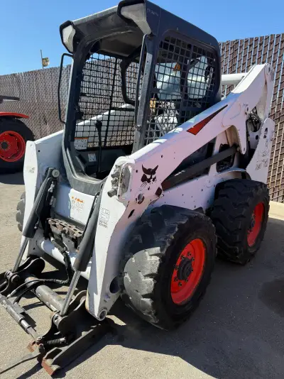 Actual stock photo of BOBCAT S650, stock 025149
