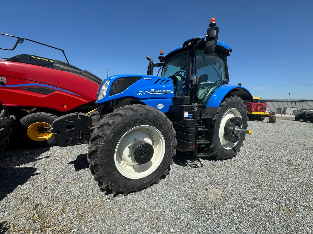 Actual stock photo 3 of 2023 New Holland T7.270 CVT, stock 008855