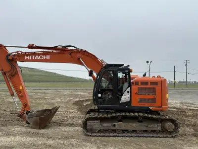 Actual stock photo of Hitachi LANDCROS ZX225USRK-6, stock 017860