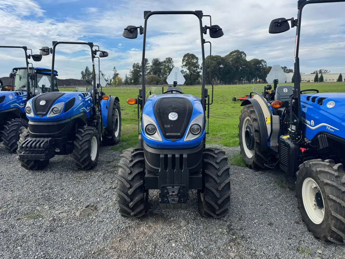 Actual stock photo 3 of New Holland T4.80V T4B, stock 022766