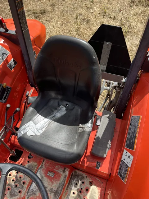 Actual stock photo 5 of 2017 Kubota M5660SUHD, stock 030323