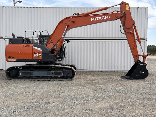 Actual stock photo 2 of Hitachi LANDCROS ZX190LC-7, stock 008521