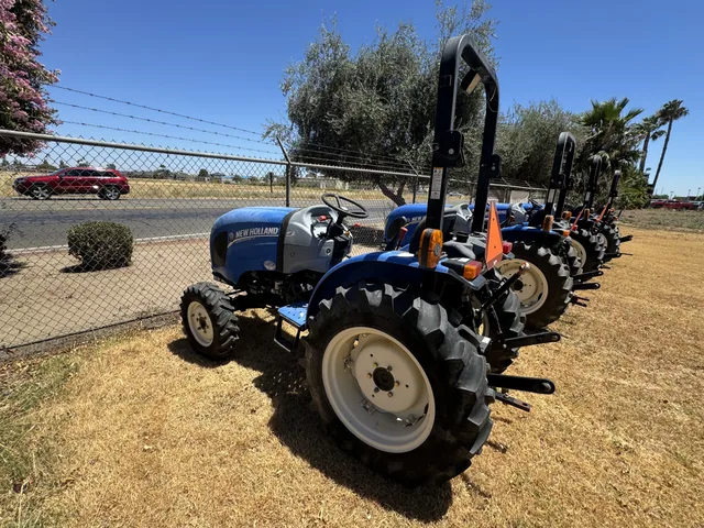 Actual stock photo 3 of 2016 New Holland WMR 37, stock 028025