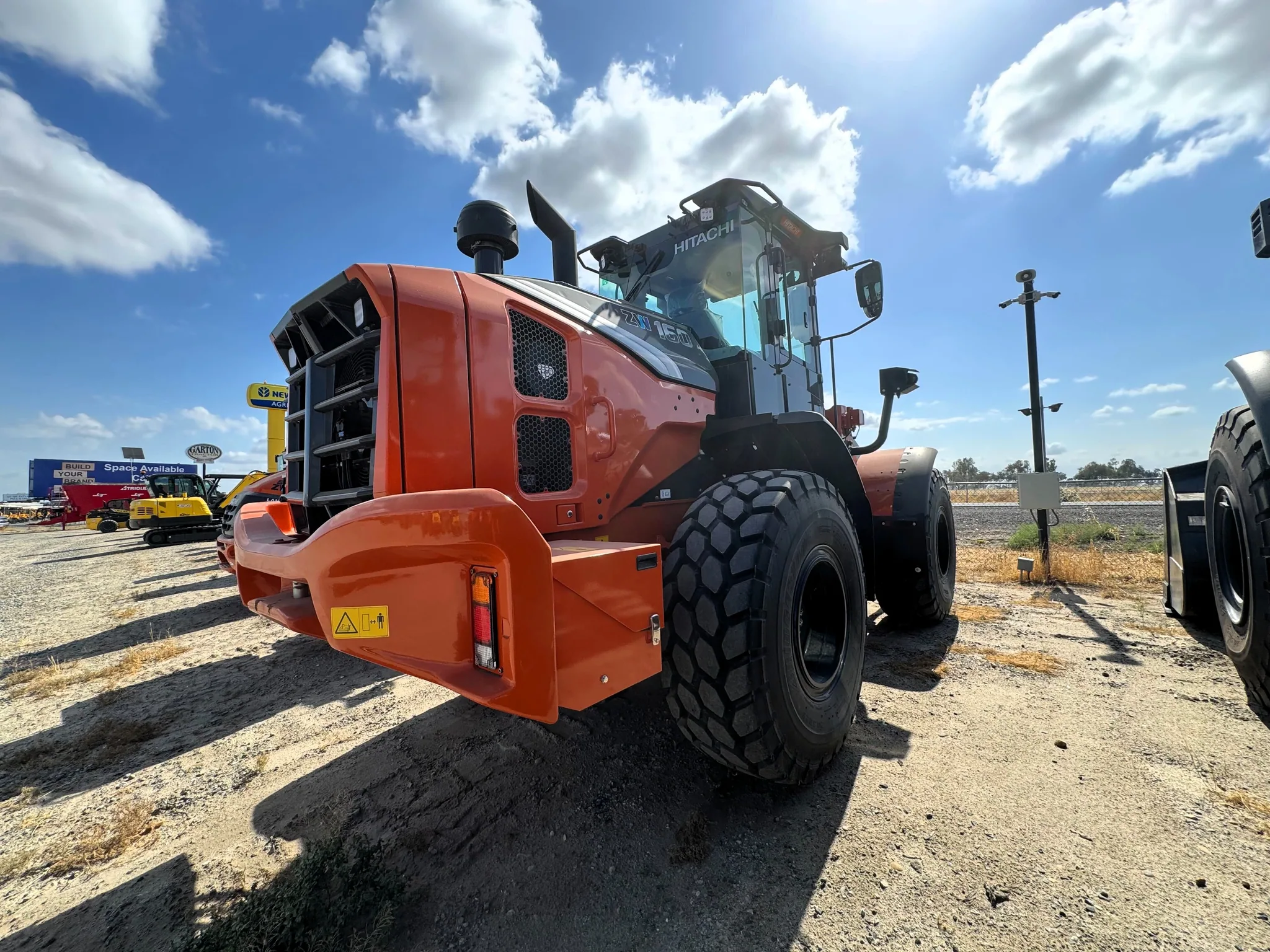 Actual stock photo of Hitachi LANDCROS ZW160-7HL, stock 023578