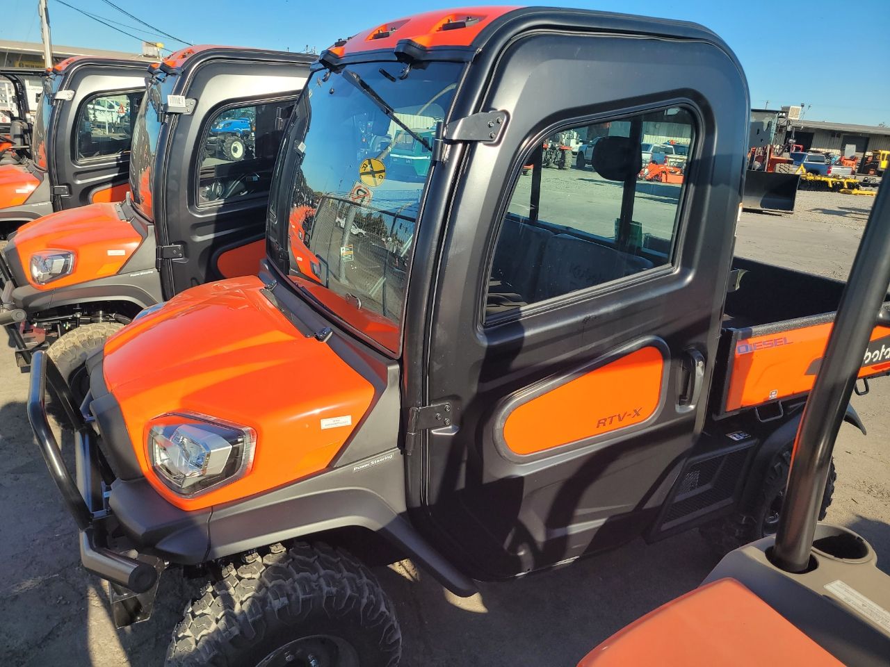 Actual stock photo of Kubota RTVX2C-SKLH, stock 027541