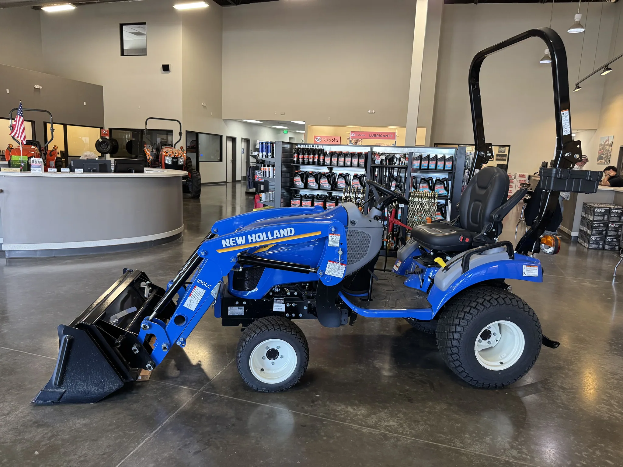 Actual stock photo of New Holland WMR-25S, stock 010564