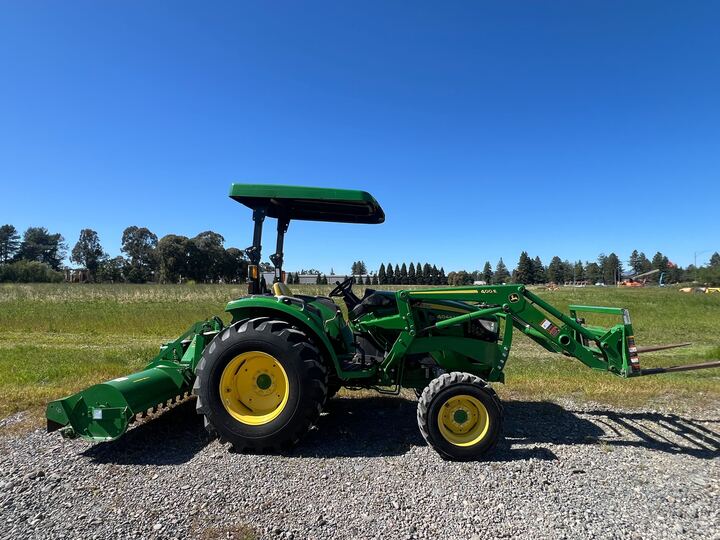 Actual stock photo of John Deere 4044M, stock 027901