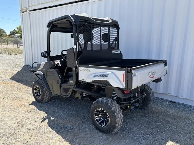 Actual stock photo 3 of 2024 Kubota RTVXG850EVGL, stock 009684