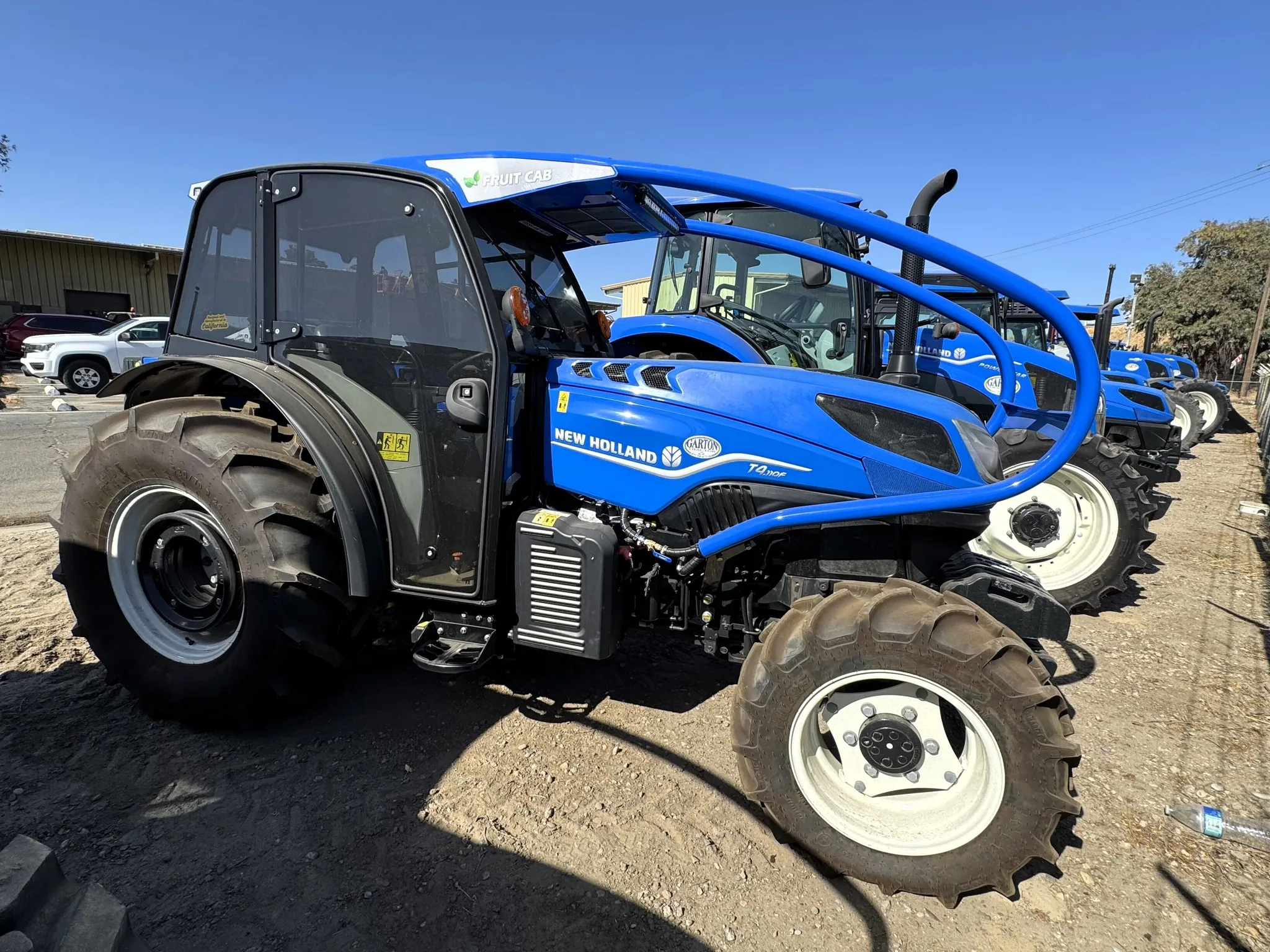 Actual stock photo of New Holland T4.110F T4B, stock 011938