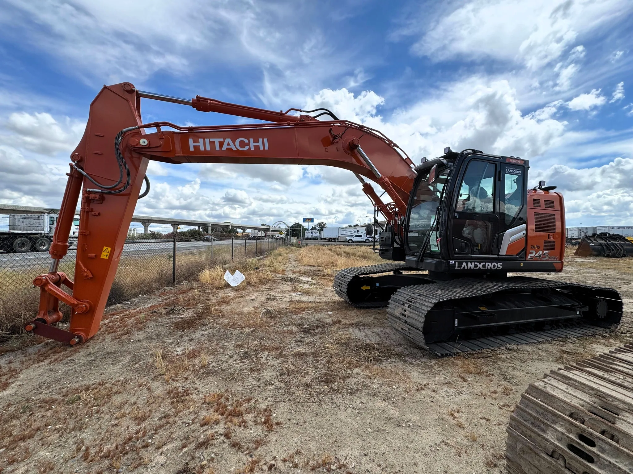Actual stock photo of Hitachi LANDCROS ZX245USLC-7, stock 026394