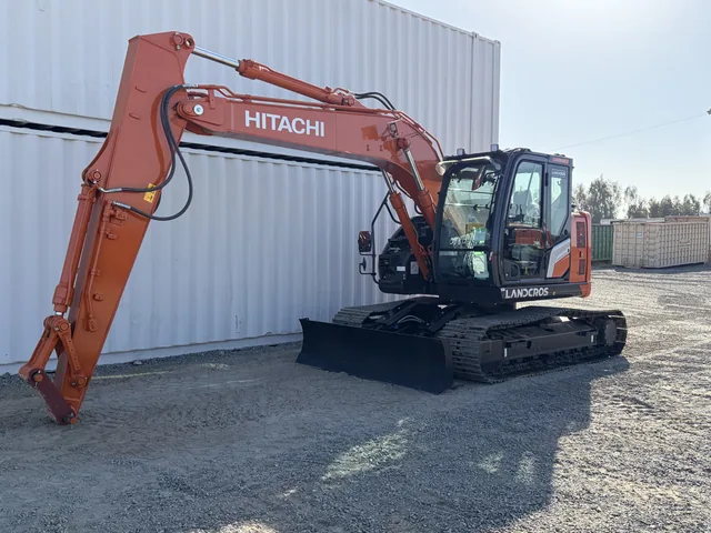 Actual stock photo 4 of Hitachi LANDCROS ZX135US-7H, stock 021881