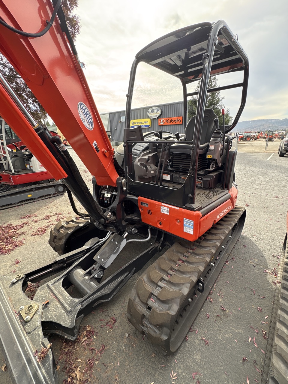 Actual stock photo of Kubota Construction KX057-5R1AP, stock 025283