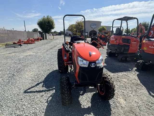 Actual stock photo 2 of Kubota LX2620SUHSD, stock 025744