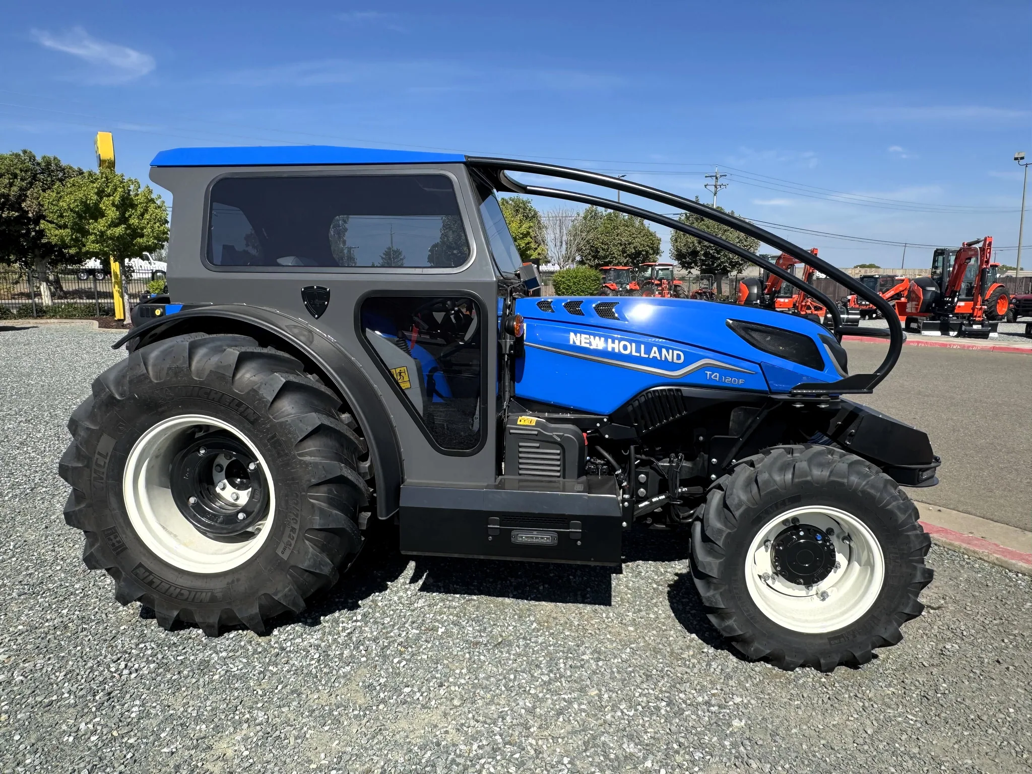 Actual stock photo of New Holland T4.120F T4B, stock 021850
