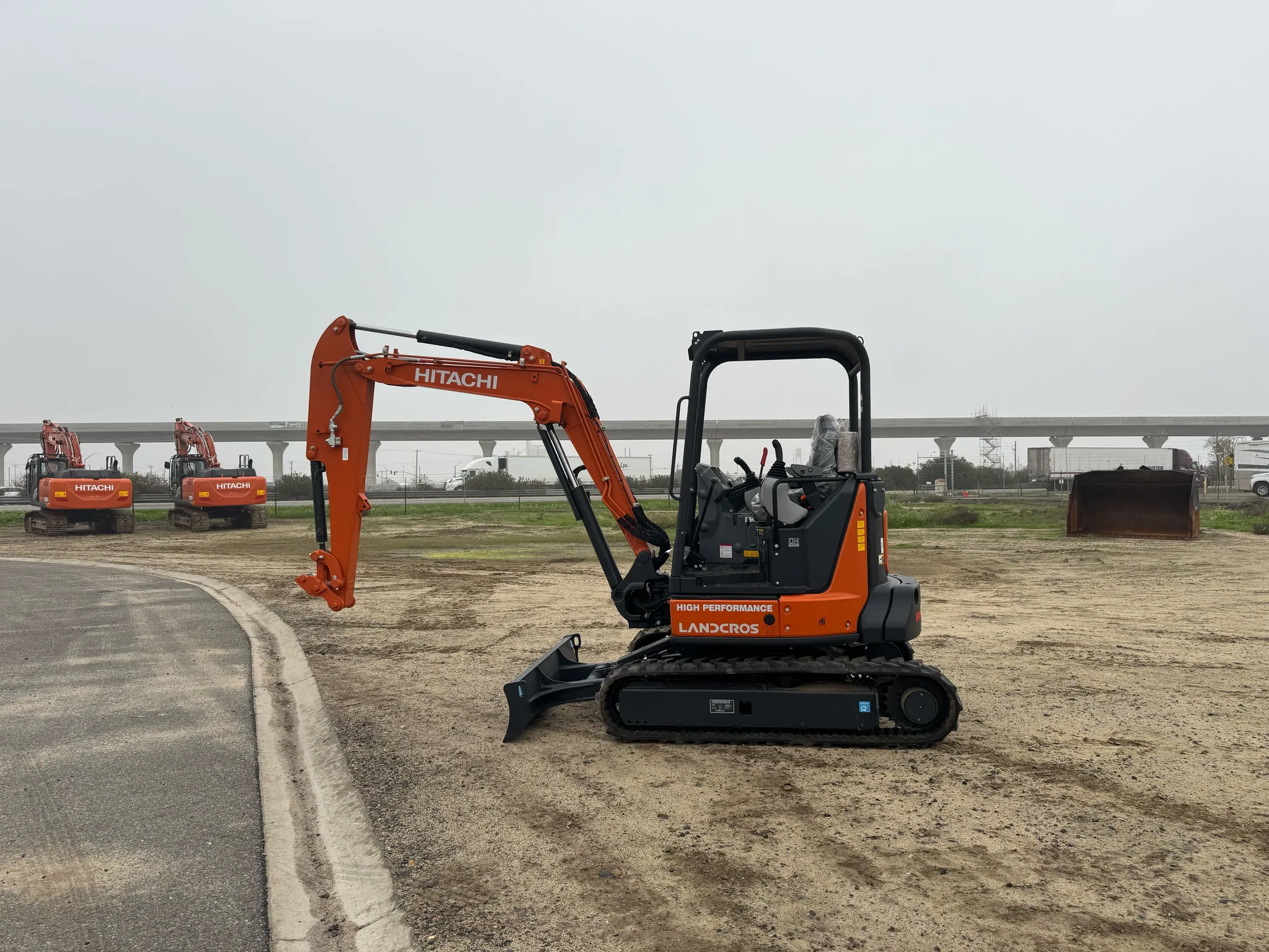 Actual stock photo of Hitachi LANDCROS ZX35U-5N, stock 021893