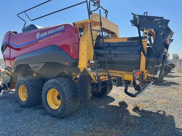 Actual stock photo 4 of 2023 New Holland BB340P HD, stock 001344