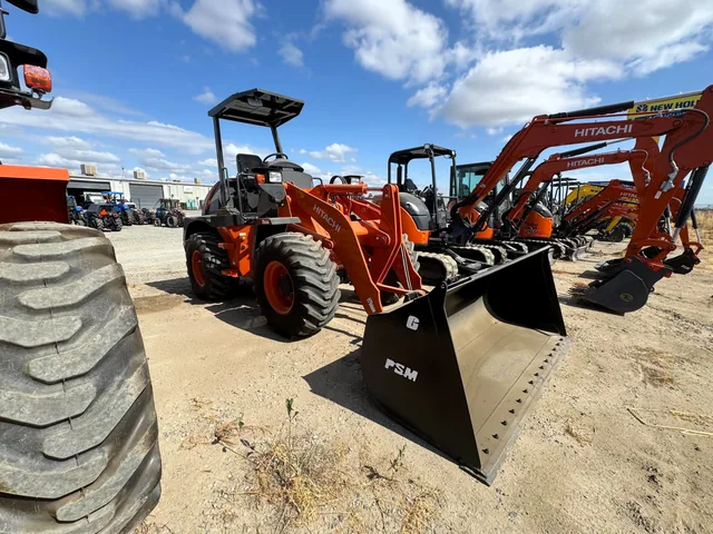 Actual stock photo 2 of Hitachi LANDCROS ZW80-5B, stock 021878