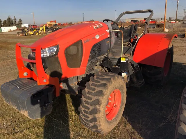 Actual stock photo 2 of Kubota M6L-111SDS, stock C91414