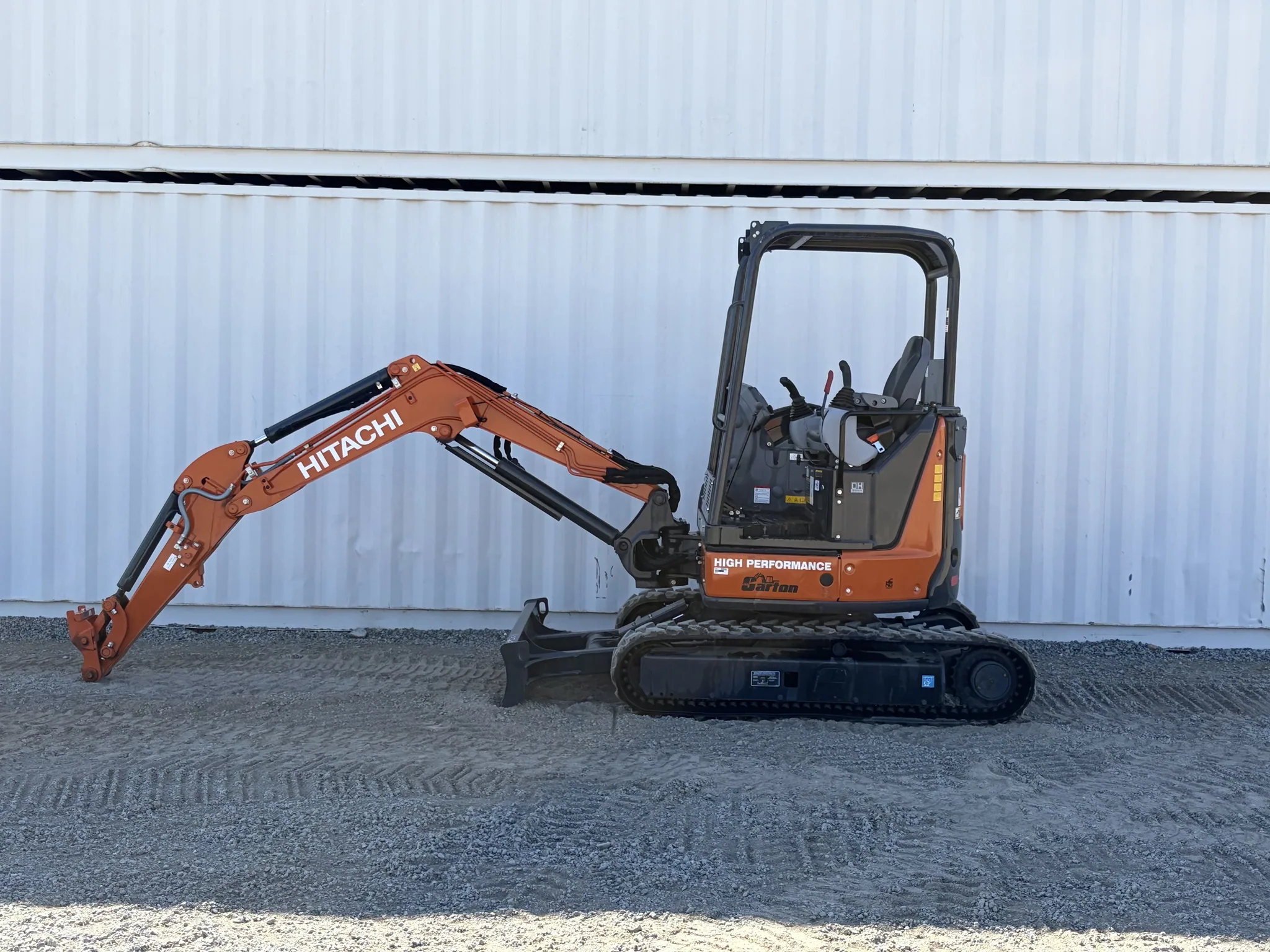 Actual stock photo of Hitachi LANDCROS ZX30U-5N, stock 026849