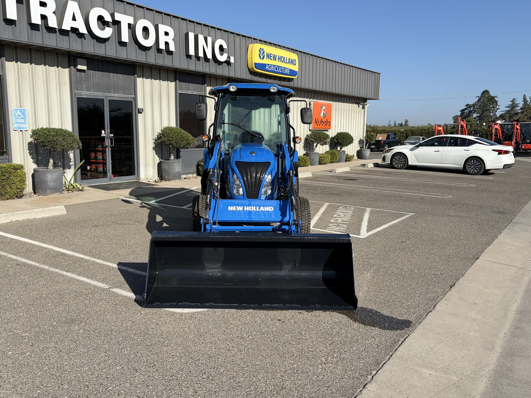 Actual stock photo of New Holland BOOMER 50, stock 008779