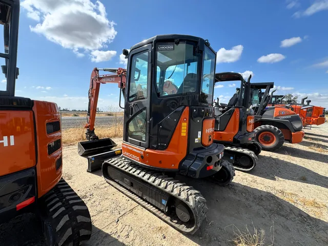 Actual stock photo 2 of Hitachi LANDCROS ZX35U-5N, stock 021886
