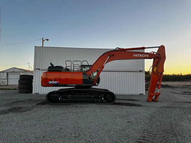 Actual stock photo 2 of Hitachi LANDCROS ZX300LC-6, stock 004881
