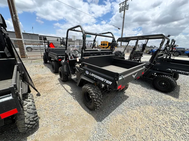 Actual stock photo 3 of 2025 Land Master AMP (4X4), stock 024106