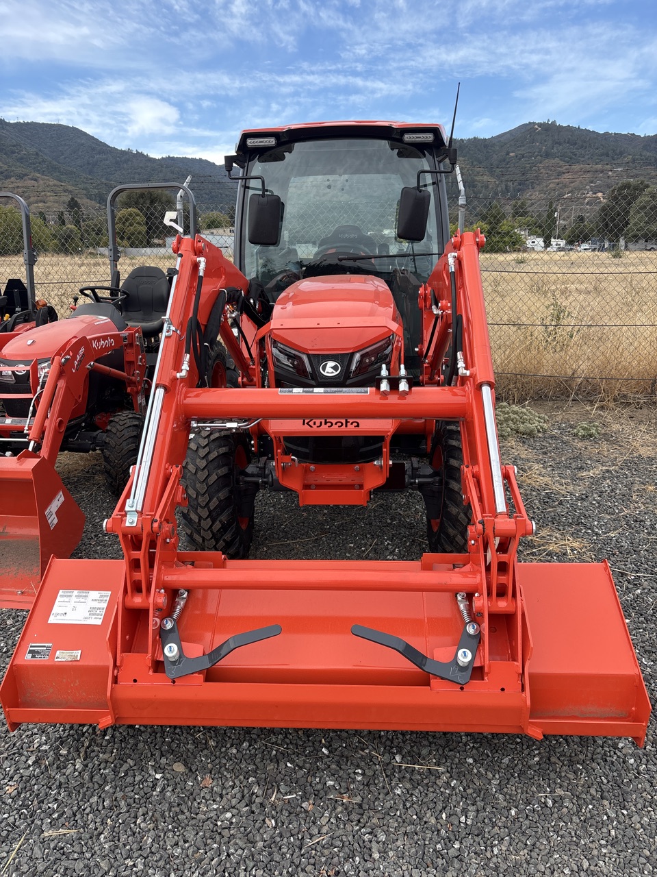Actual stock photo of Kubota L3970PRCM, stock 024415