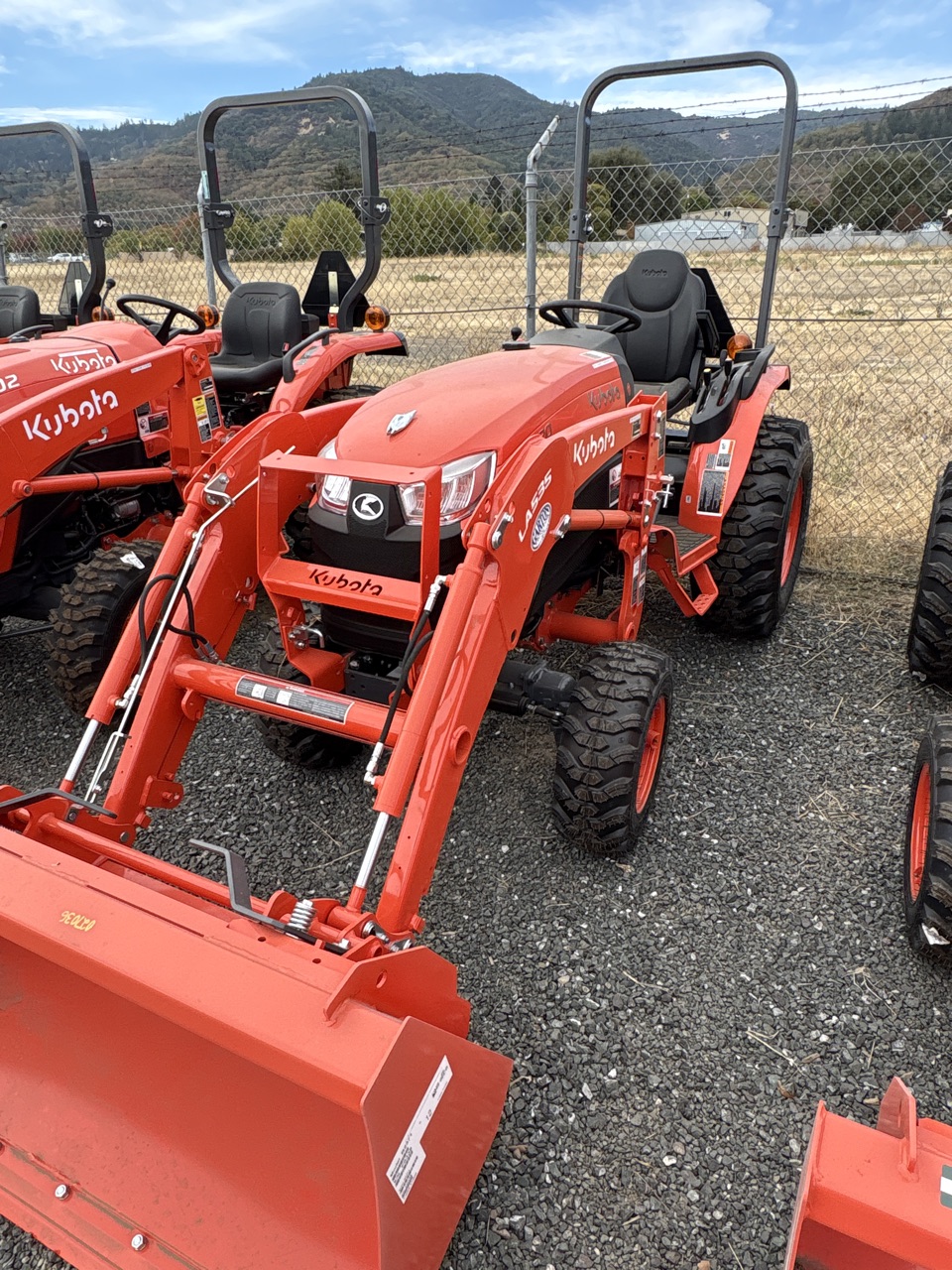 Actual stock photo of Kubota LX2620HSD, stock 027035