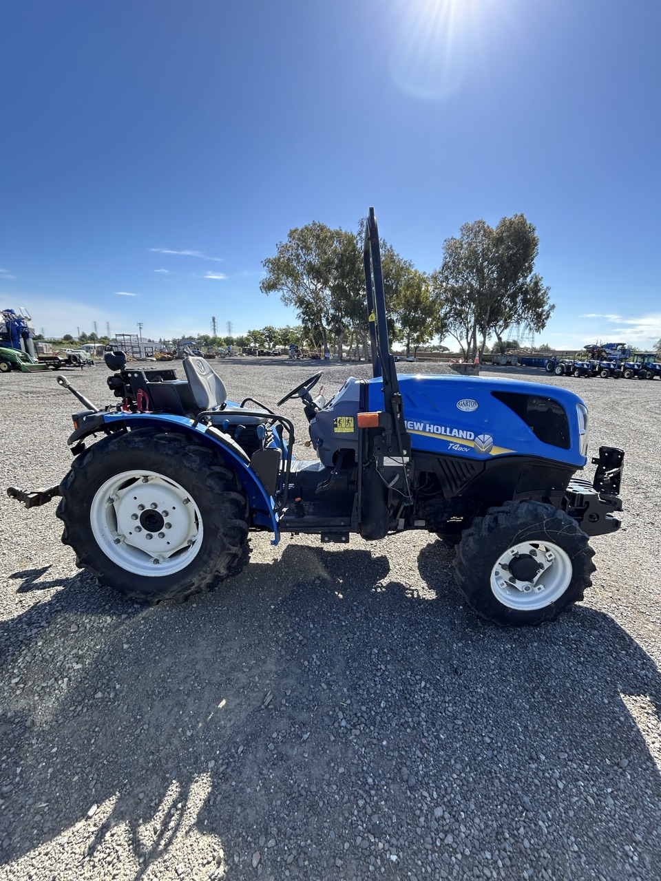 Actual stock photo of New Holland T4.80V4WR, stock 028982