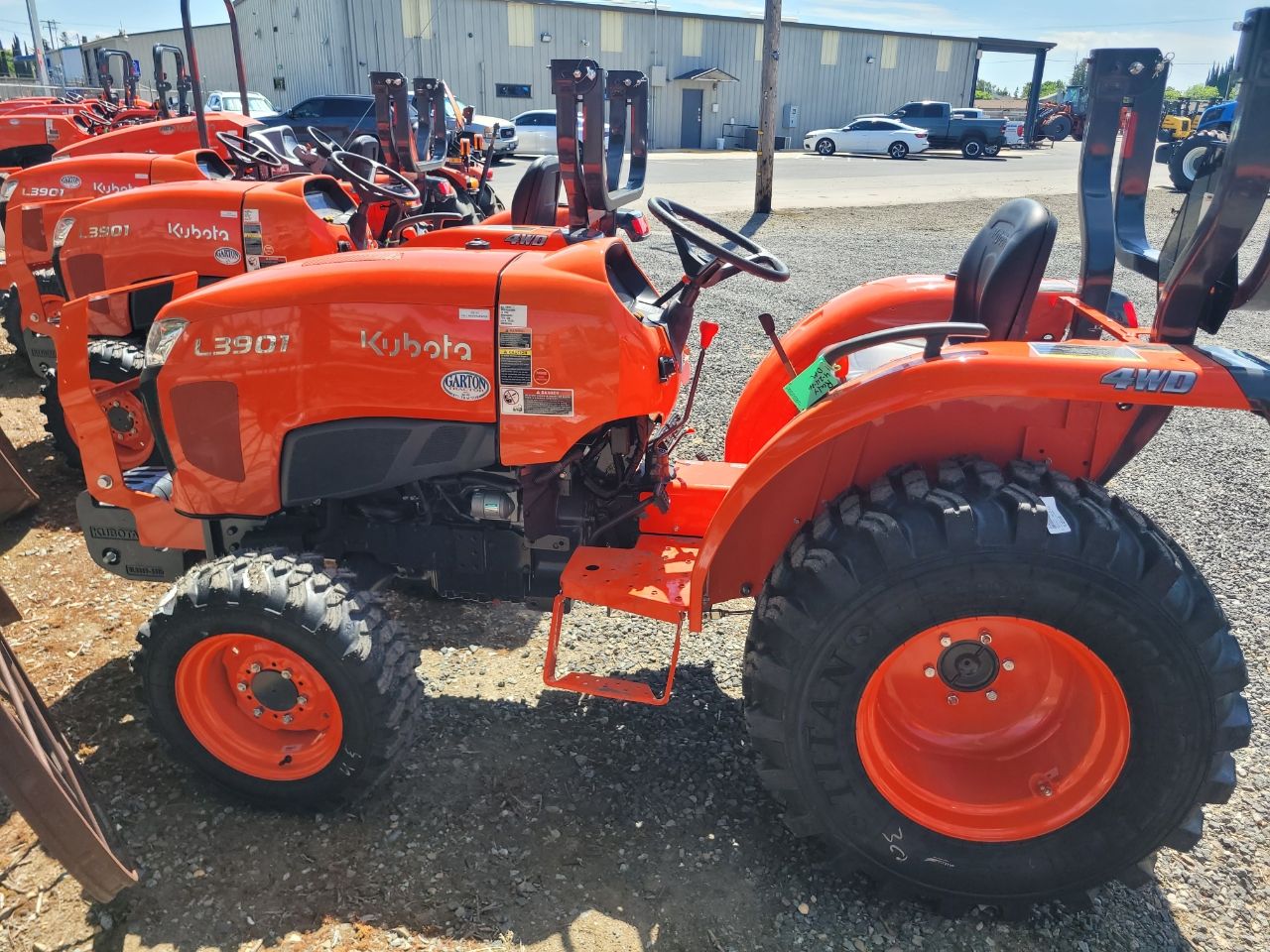 Actual stock photo of Kubota L3901DT, stock 026191