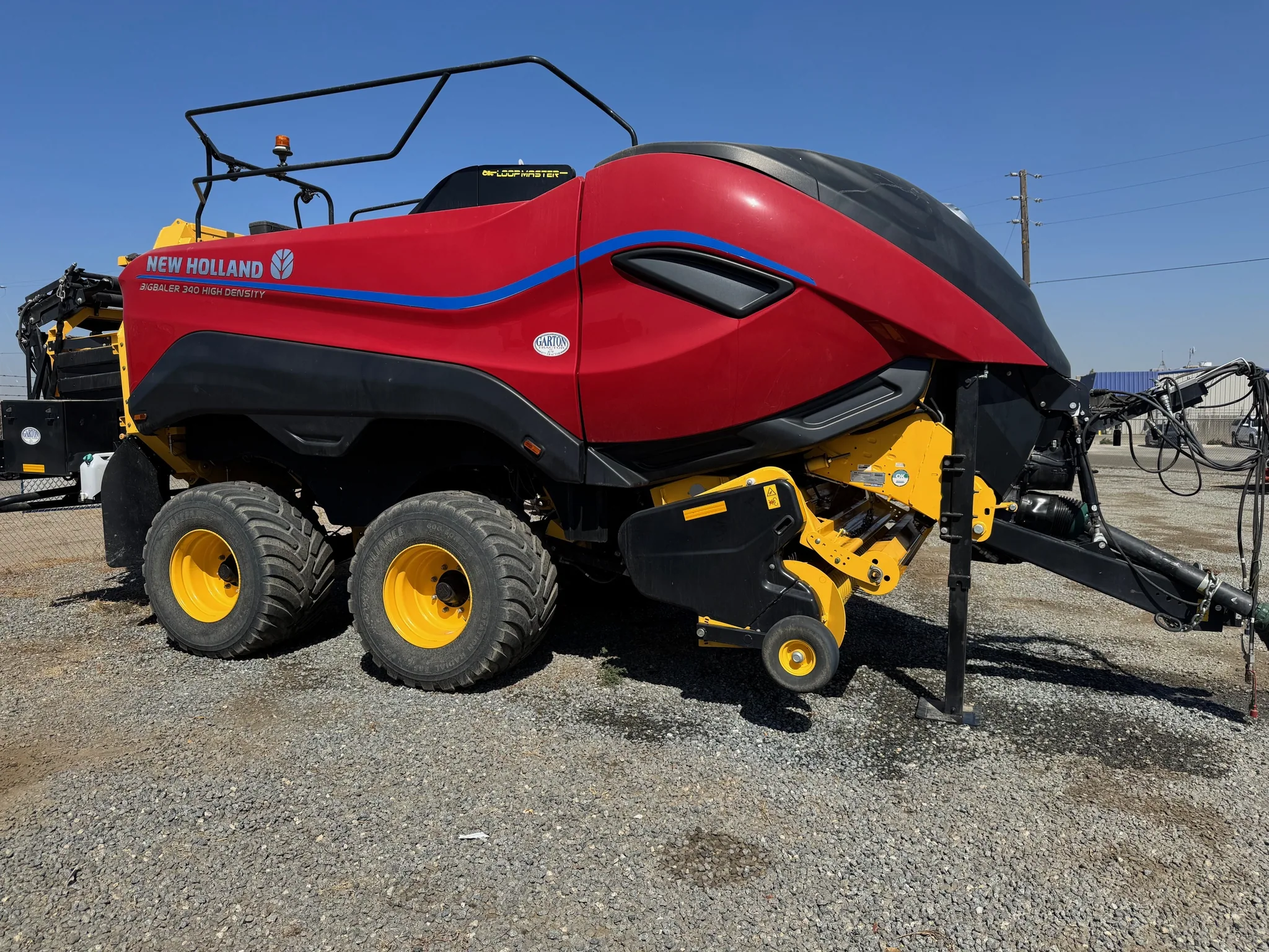 Actual stock photo of New Holland BB340P HD, stock 001344