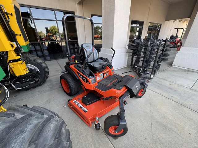 Actual stock photo 4 of Kubota ZD1211RL372R, stock 026687