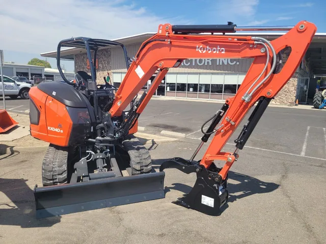 Actual stock photo 2 of Kubota Construction KX040-5R1AP, stock 025248