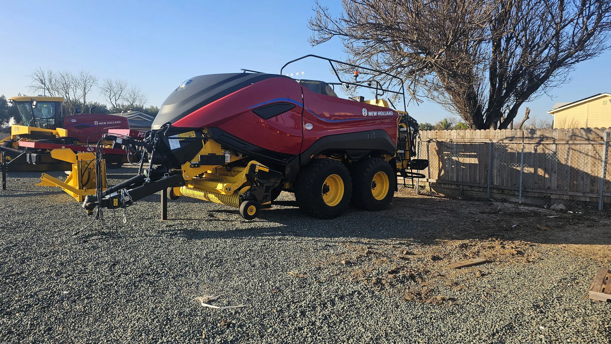 Actual stock photo of New Holland BB340P HD, stock 004310