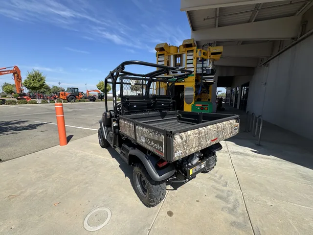 Actual stock photo 3 of 2026 Kubota RTVX4-SCLA, stock 025111