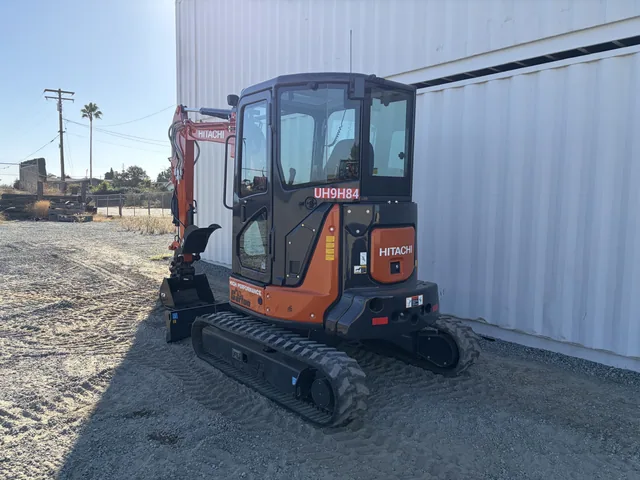 Actual stock photo 4 of Hitachi LANDCROS ZX35U-5N, stock 021888