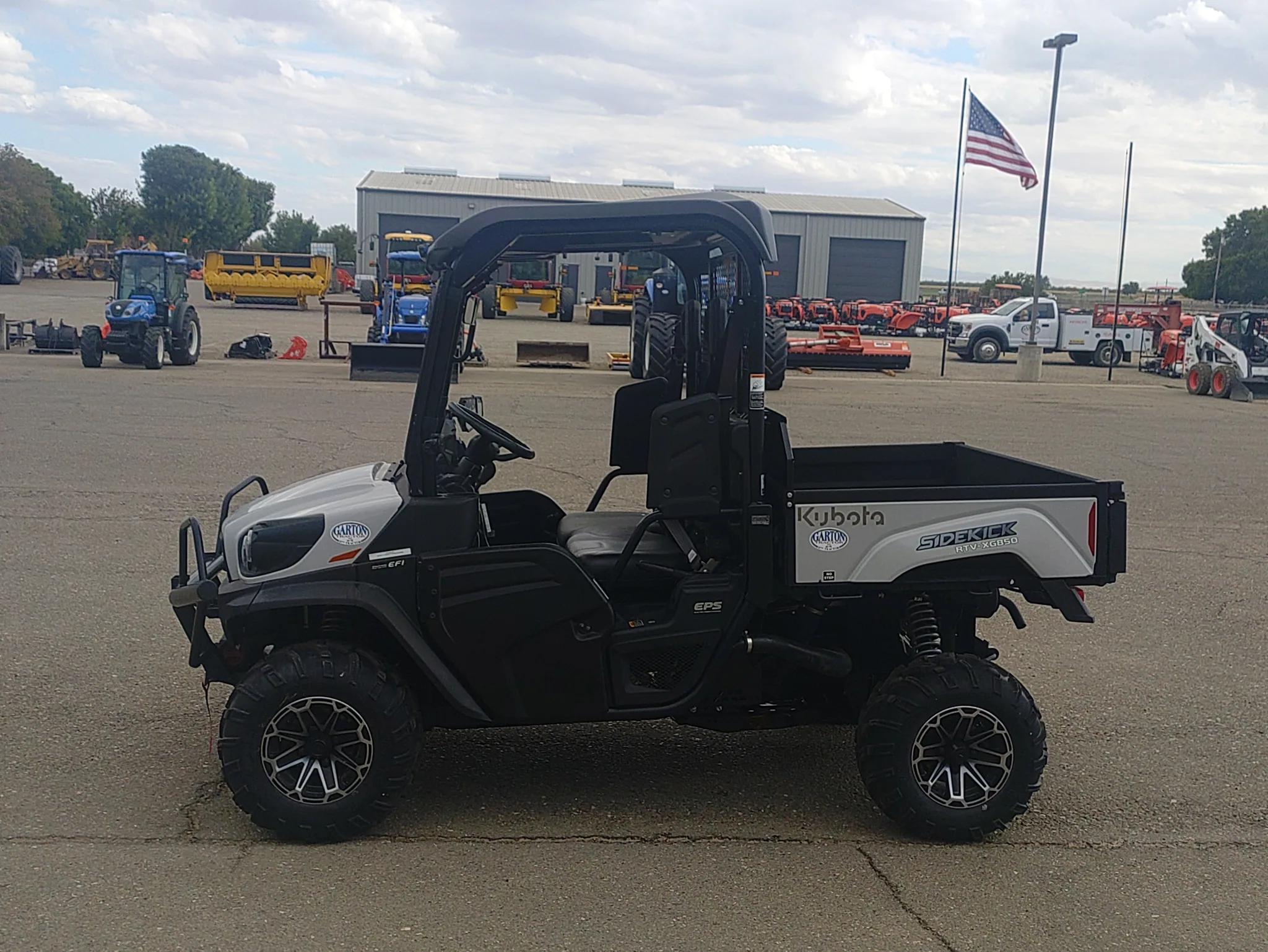 Actual stock photo of Kubota RTVXG850EVGL, stock 009696