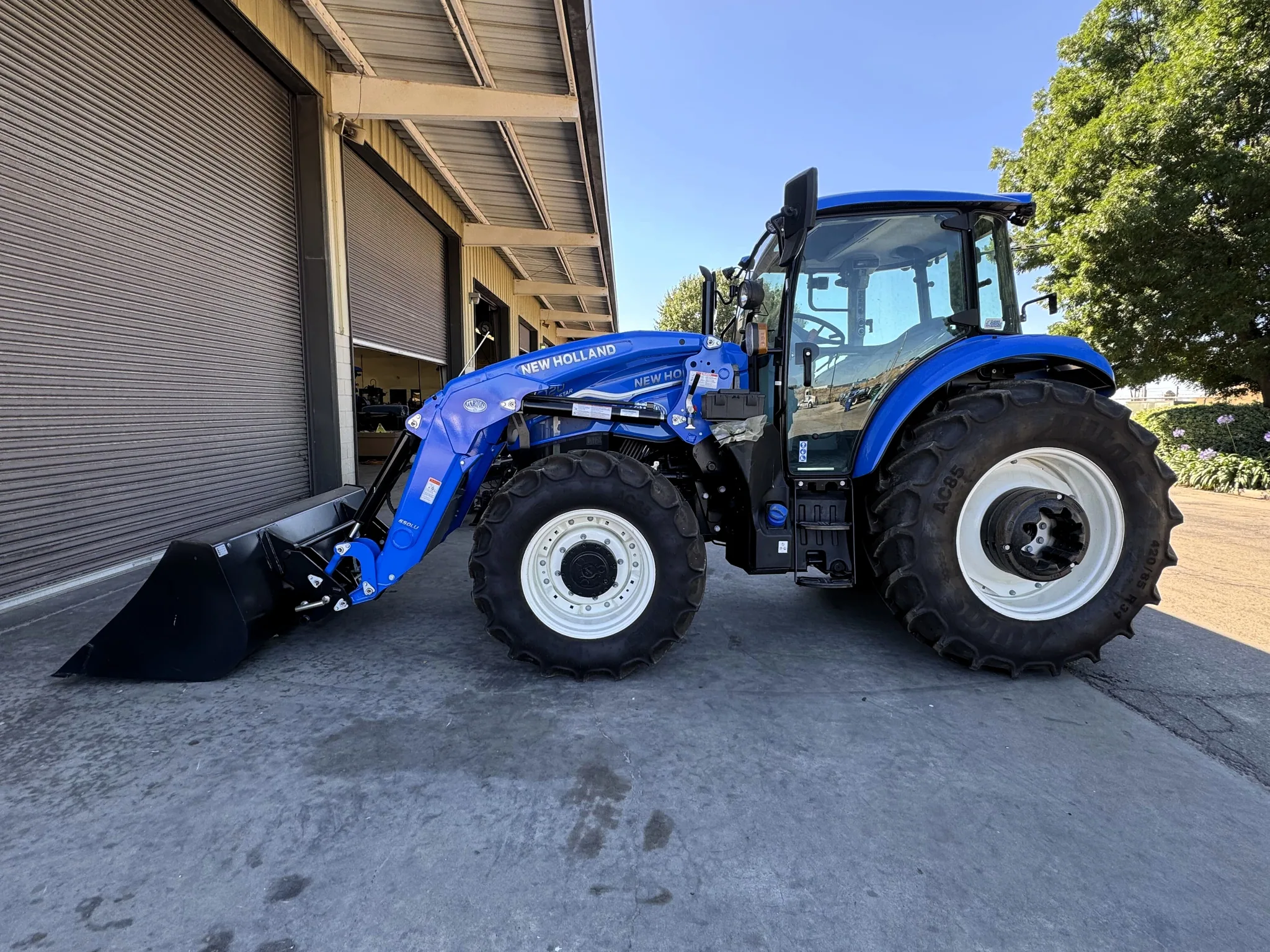 Actual stock photo of New Holland POWERSTAR120, stock 027355