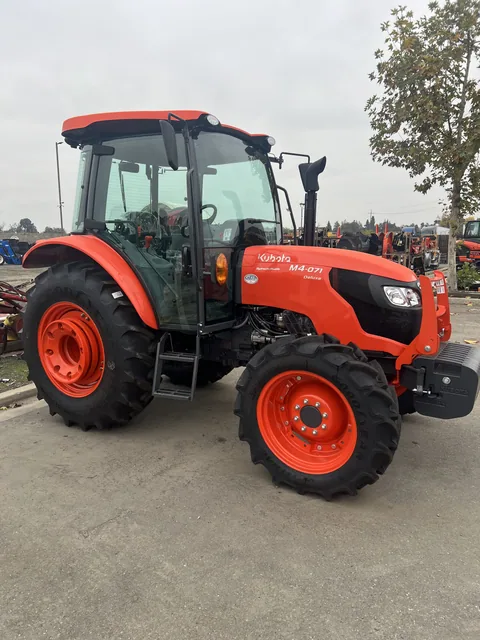 Actual stock photo 2 of 2025 Kubota M4D-071HDC12, stock 022461