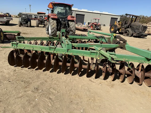 Actual stock photo 4 of John Deere 18' DISC, stock 030483