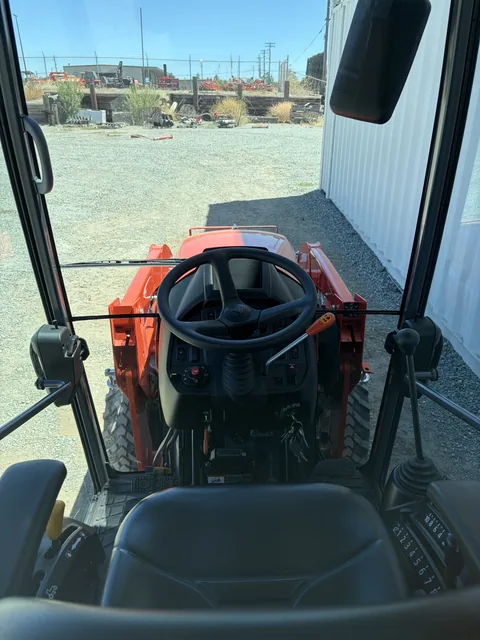 Actual stock photo 5 of 2024 Kubota LX2610HSDC, stock 013819