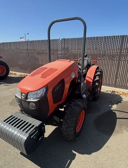 Actual stock photo 3 of Kubota M5N-111HD24, stock 008176