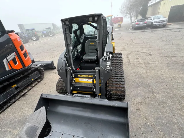 Actual stock photo 4 of 2025 New Holland C332, stock 023183