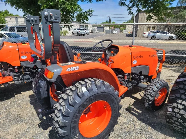 Actual stock photo 2 of Kubota L3901DT, stock 026189