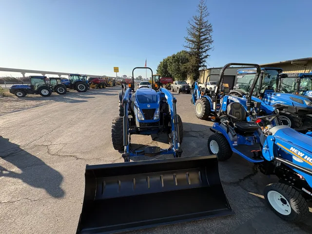Actual stock photo 2 of New Holland WMR 120, stock 027347